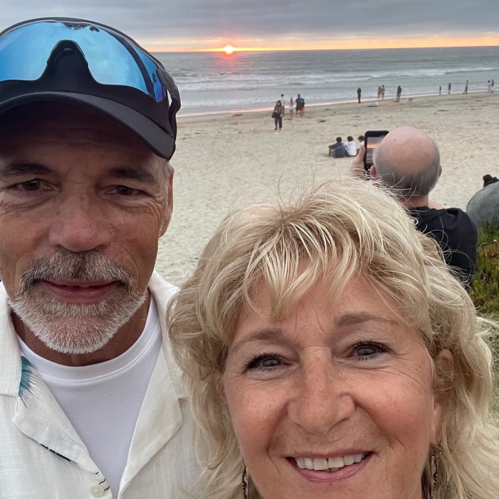 NEW FLYER! Please like & share this new flyer to be notified when I go live💚 - Picture 3 of 12